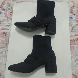 Stivaletti donna n.38 neri con volant