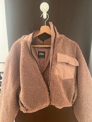 Abrigo Zara borreguito rosa Talla M