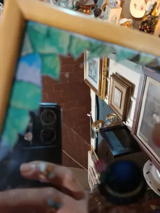 Specchio con cornice in legno e stampa