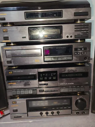 Sistema audio Hifi Samsung con vari componenti