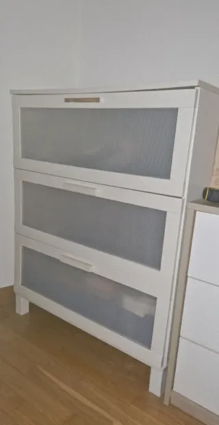 ​Pack Dormitorio: Armario + Mesita. REGALO CÓMODA!