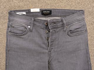 JACK & JONES CON ETIQUETAS