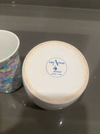 Vasos de porcelana para cepillos de dientes