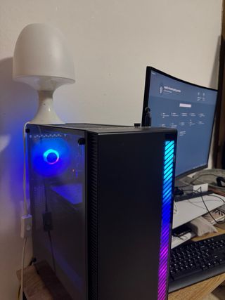 PC Gaming Negro/Morado Poco Uso