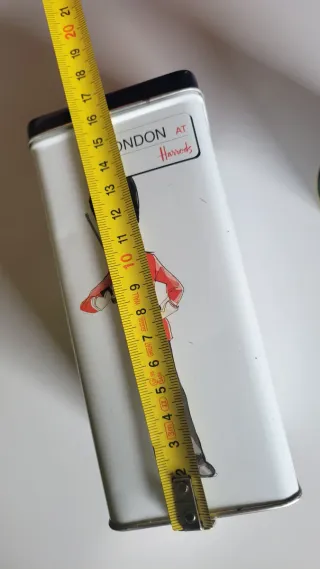 Caja metálica musical Londres Harrods + Regalo