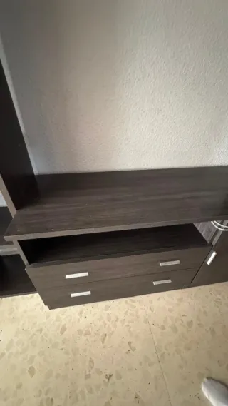 Mueble de salón madera oscuro negro ceniza