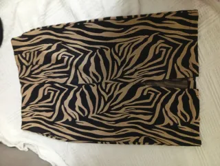 Dos faldas tubo estampado cebra