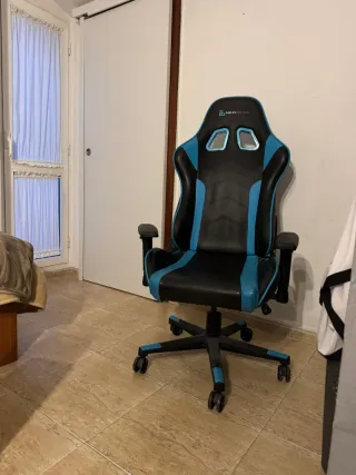 Silla Gaming Newskill Ajustable y Reclinable