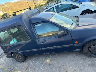 Ford Transit Courier 1996