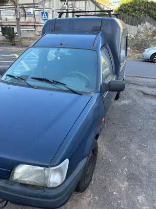 Ford Transit Courier 1996