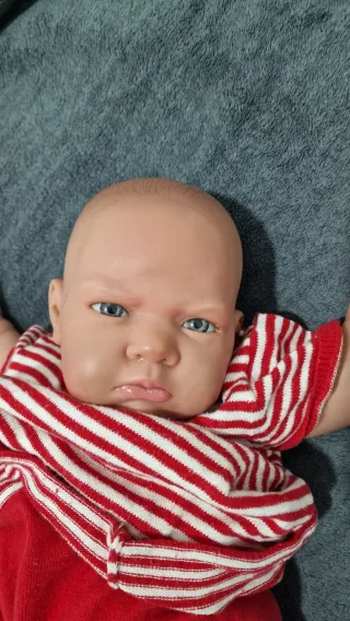 Muñeca,reborn silicona y tela.50cm