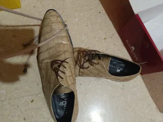 Zapatos de vestir ELLEQUEEN piel cocodrilo