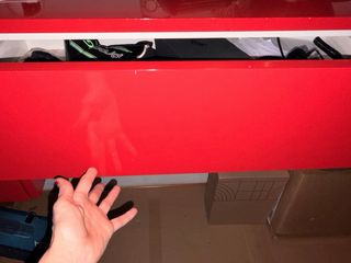 Mueble recibidor moderno rojo