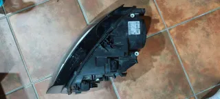 Ocasion!!! Faro derecho Bi-Xenon Audi A4 Original