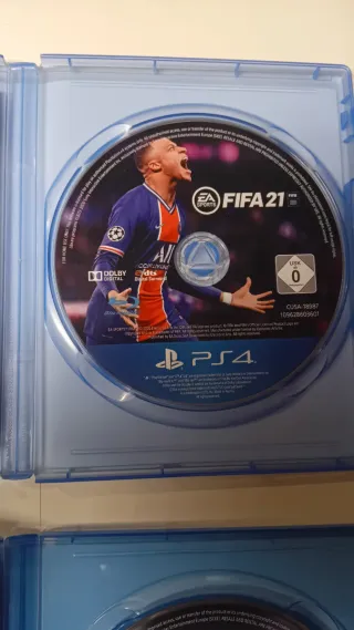 Set FIFA 21 e FIFA 16 PS4