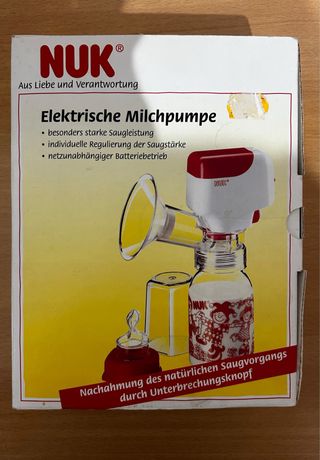 Sacaleches NUK conectado a corriente o con pilas.