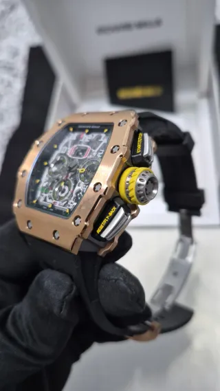 Richard Mille Reloj Dorado y Negro