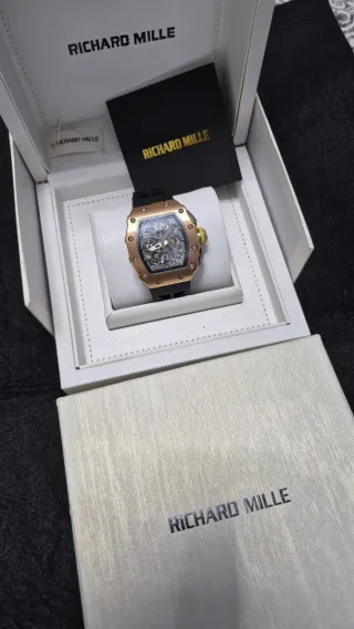Richard Mille Reloj Dorado y Negro
