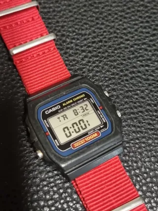 Casio W-720 Vintage 1980s 100m LCD