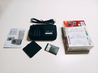 RADIO/RELOJ DESPERTADOR pequeño y compacto