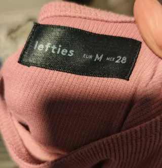 Vestido rosa maquillaje manga larga