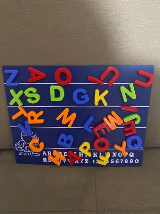 Lavagnetta magnetica con lettere