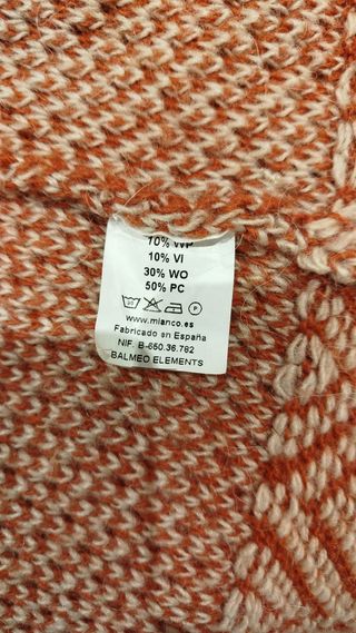 Chaqueta de punto naranja y beige