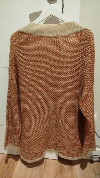Chaqueta de punto naranja y beige