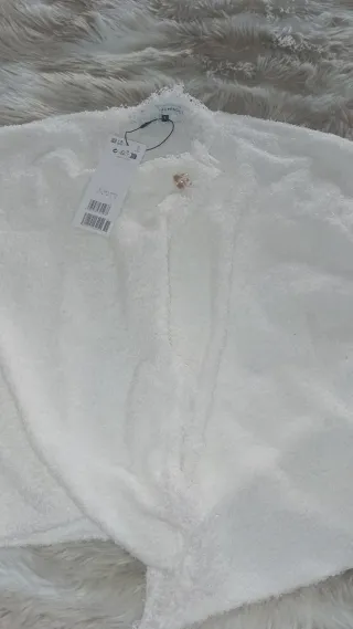 Chaqueta muy elegante.Talla S, pero como talla M