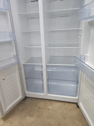 Nevera americana Hisense blanca