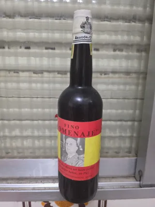 Botella Vino Fino Homenaje Franco