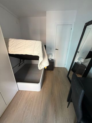 Habitacion Doble con Terraza y Baño Semi-privado