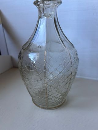 Botella antigua de cristal con tapón