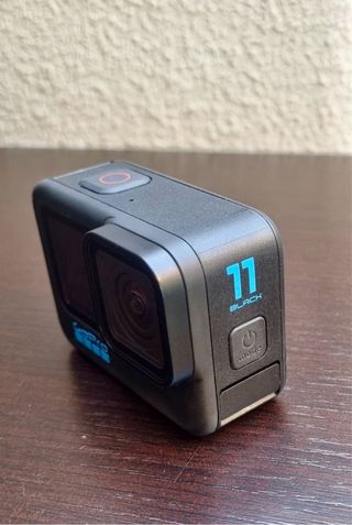 GoPro Hero 11 Black + Accessori