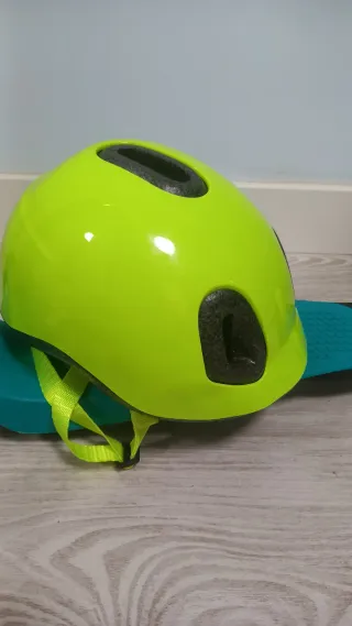 Patinete infantil 3 ruedas Oxelo (plegable)y casco