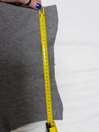 Falda acampanada gris talla M. Ver todas las fotos