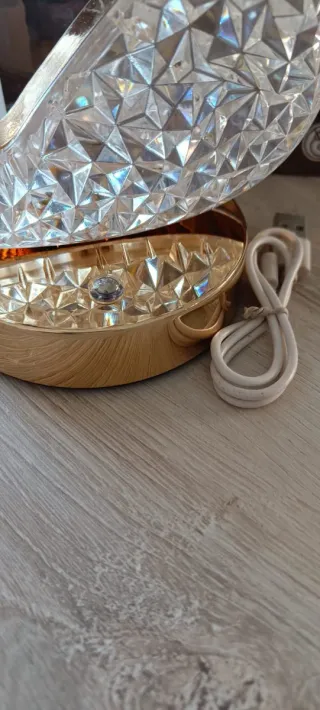 Lampada led tavolo forma cigno Oro e Trasparente