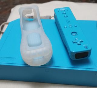 Consola Nintendo Wii Azul + Juego Mario & Sonic