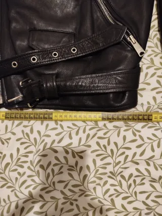 Chaqueta de cuero negra para hombre