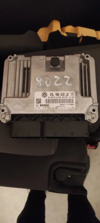 Centralita Seat Exeo 03L 986 018 LD Bosch