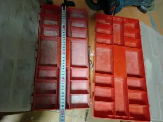 Maletín organizador de plástico rojo