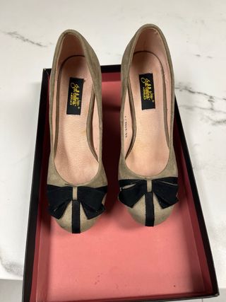 Zapatos vestir marrón y Negro Tacon