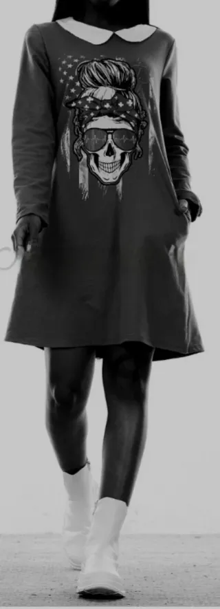 Vestido negro cuello bebé estampado calavera