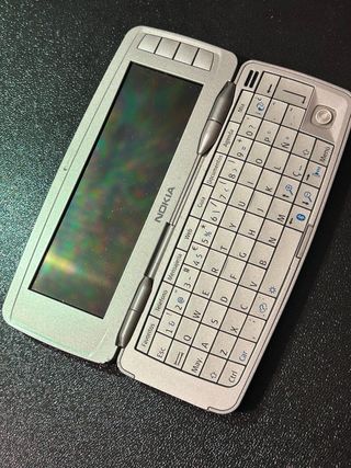 Teléfono Móvil Nokia 9300