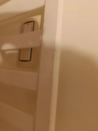 Cuna de bebé blanca. Marca Micuna