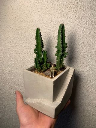 Vaso di cemento! Decorazione, scala e figure