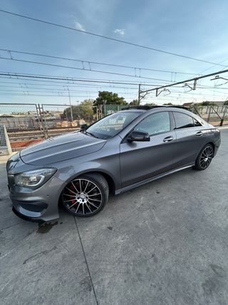 Mercedes-Benz Clase CLA 2015