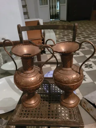 Pareja Jarrones Antiguos Metal