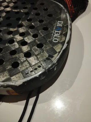 Pala de pádel Diablo Stoxx Sanyo (Tiene 6 meses)