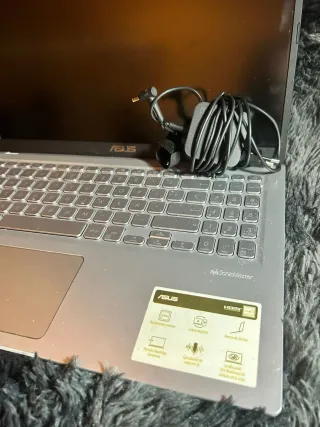 ASUS VivoBook 15,6 Plata